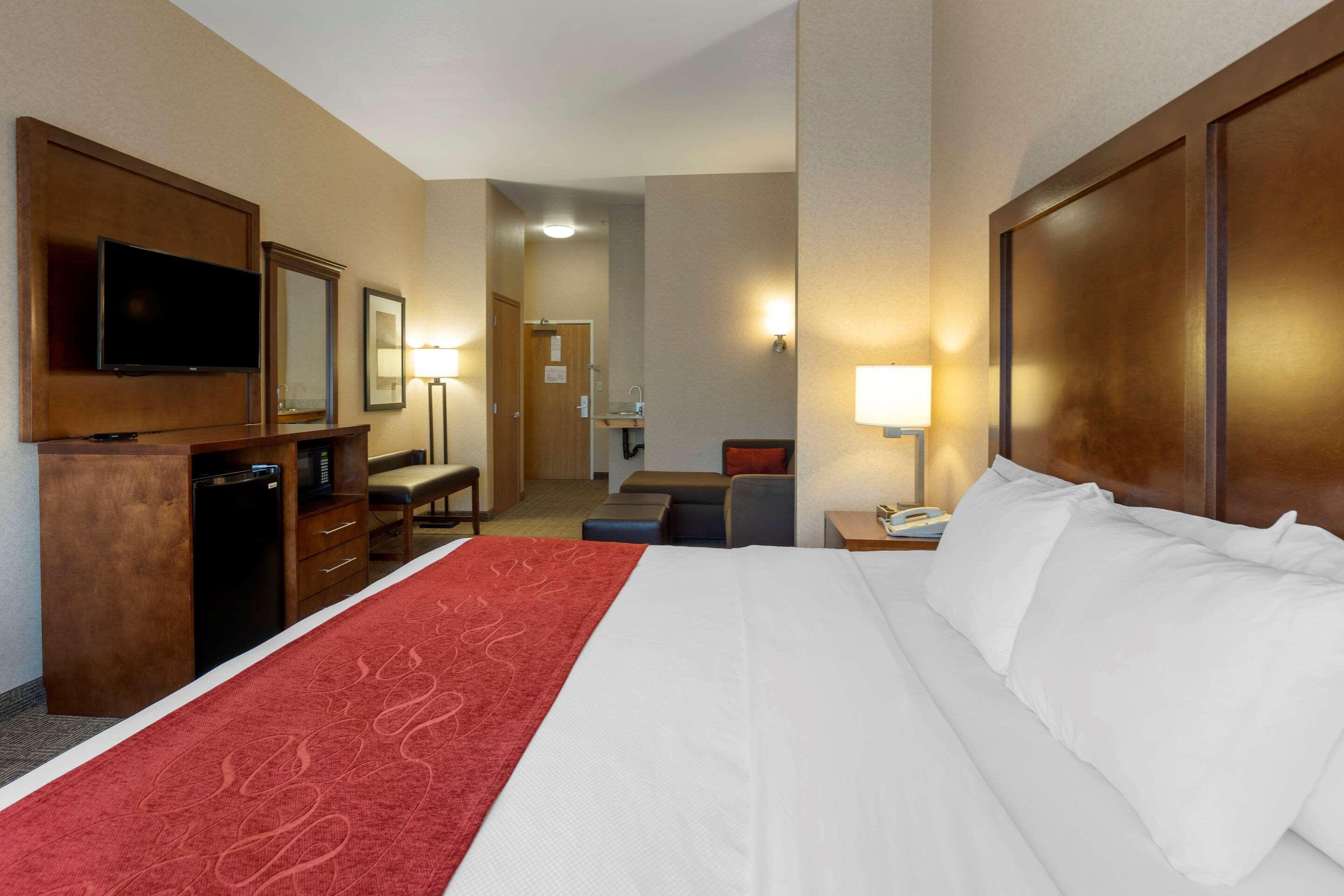Comfort Suites Anchorage International Airport Экстерьер фото