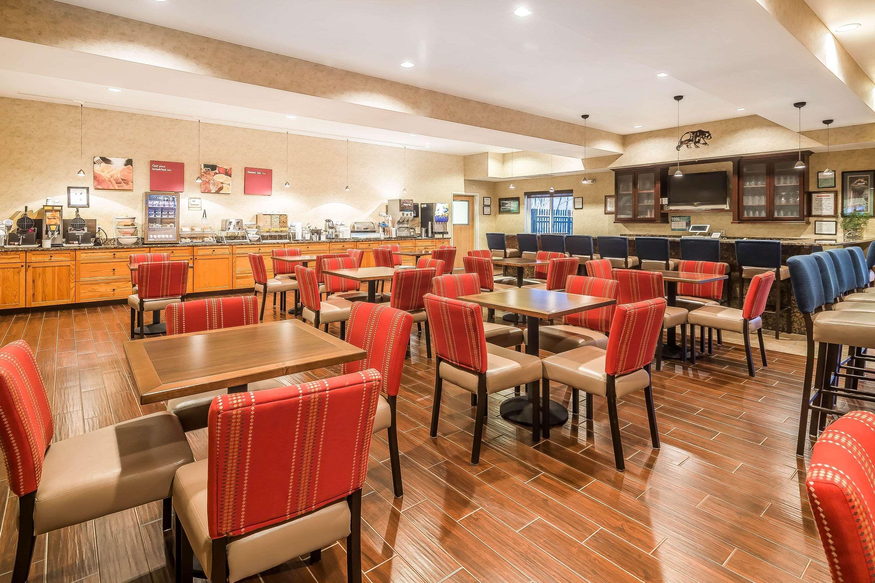 Comfort Suites Anchorage International Airport Экстерьер фото