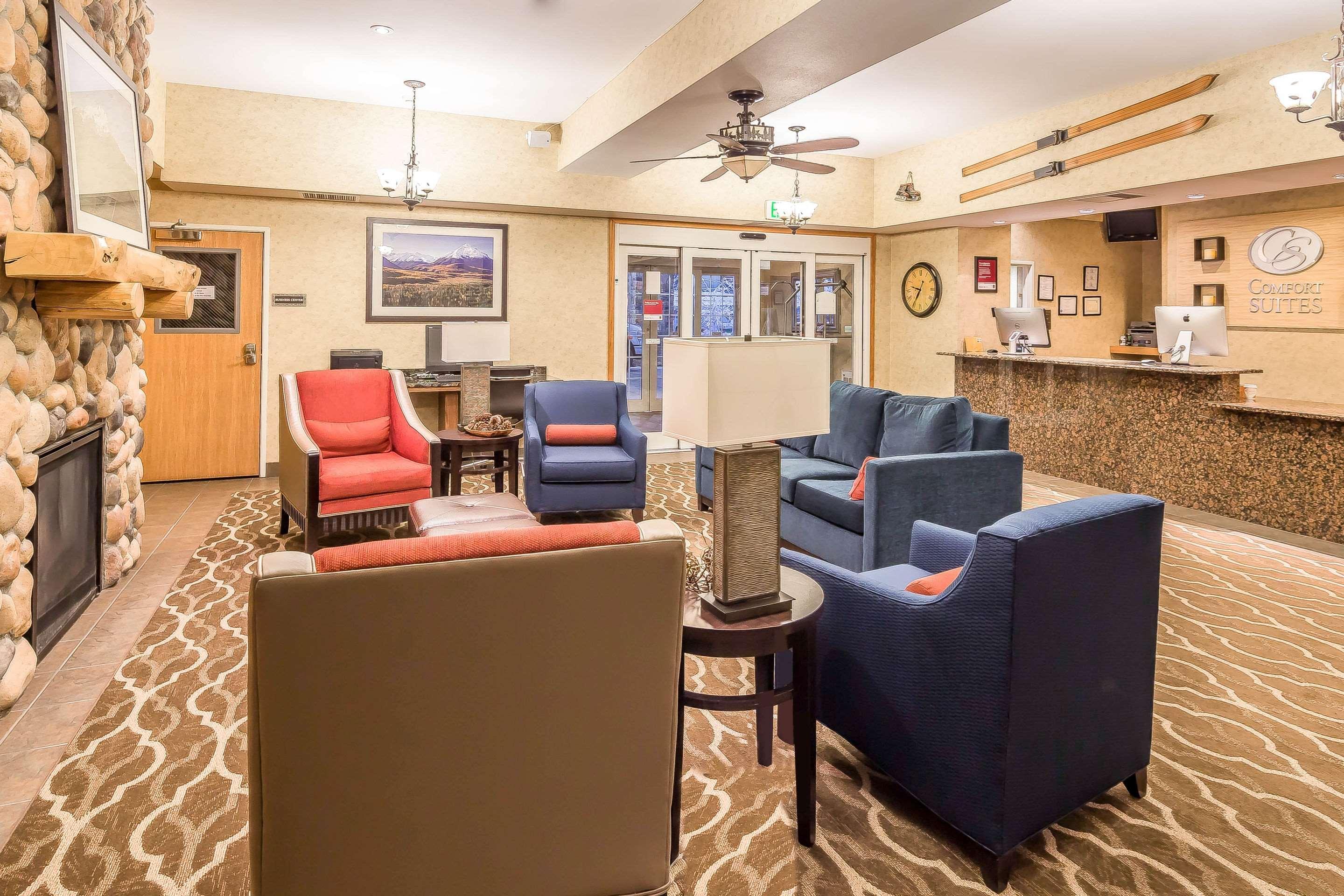 Comfort Suites Anchorage International Airport Экстерьер фото