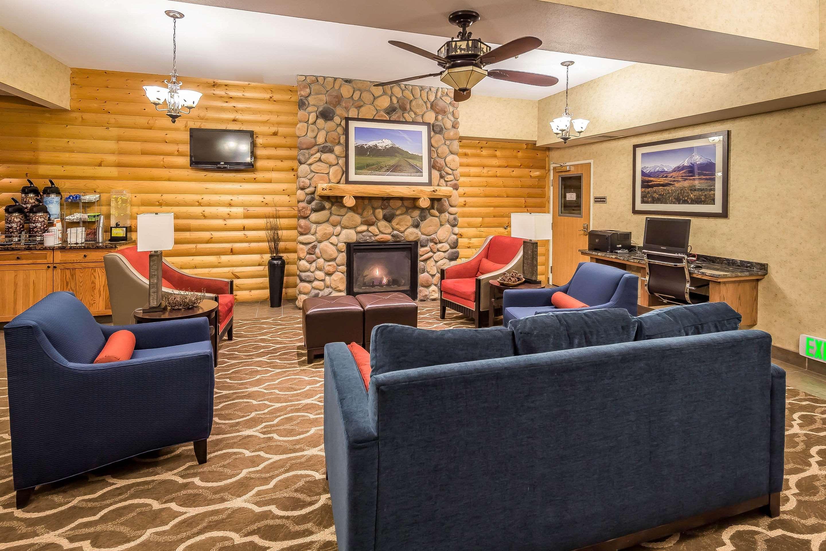 Comfort Suites Anchorage International Airport Экстерьер фото