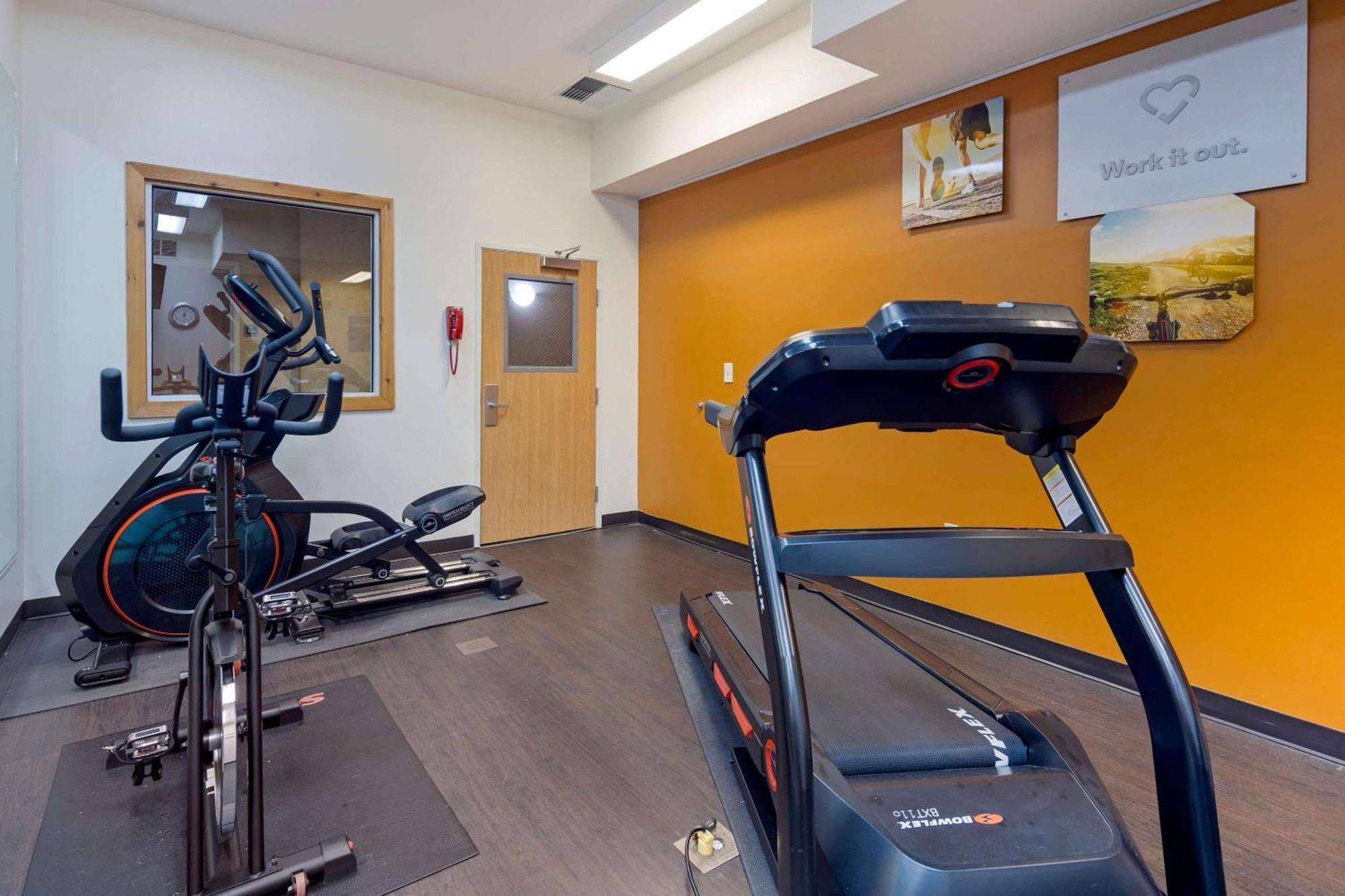 Comfort Suites Anchorage International Airport Экстерьер фото